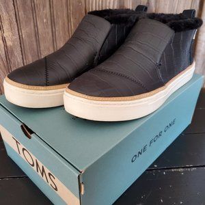 Toms Paxton Slip-on   worn 2X